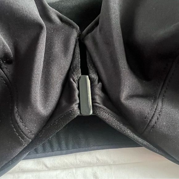 Glamorise black bra 46c front closure racerback - Picture 2 of 4